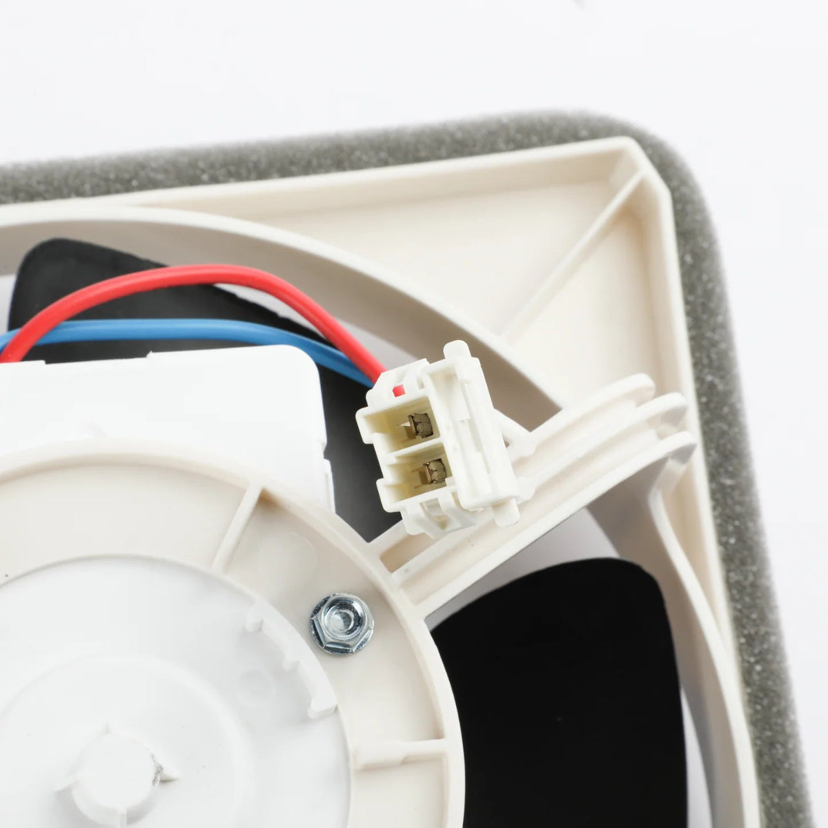 Frigidaire 5304519734 FAN ASSEMBLY,CONDENSER,W/SHR