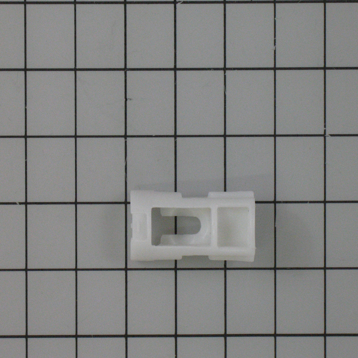 DA61-08228A Samsung Refrigerator Handle Support - Appliance Parts Canada