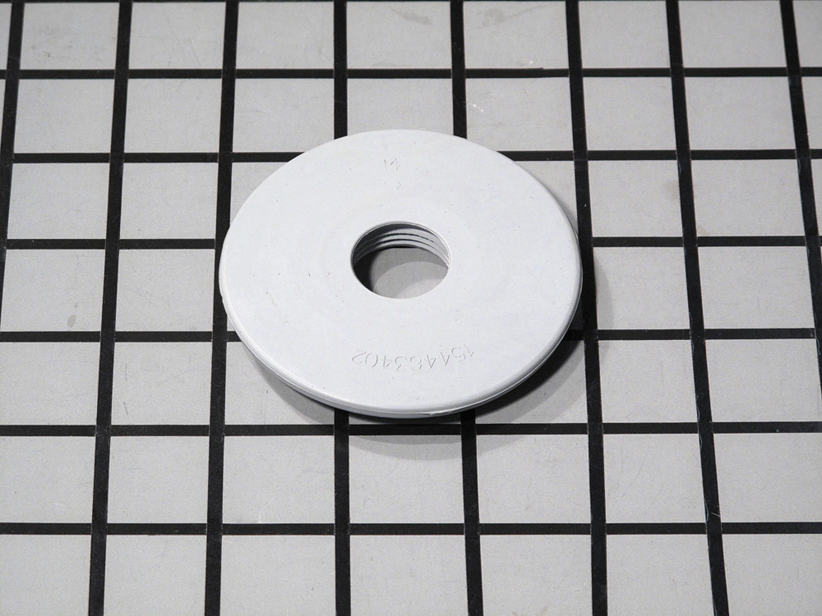 5304506517 Frigidaire Dishwasher Water Delivery Tube Grommet - Appliance Parts Canada