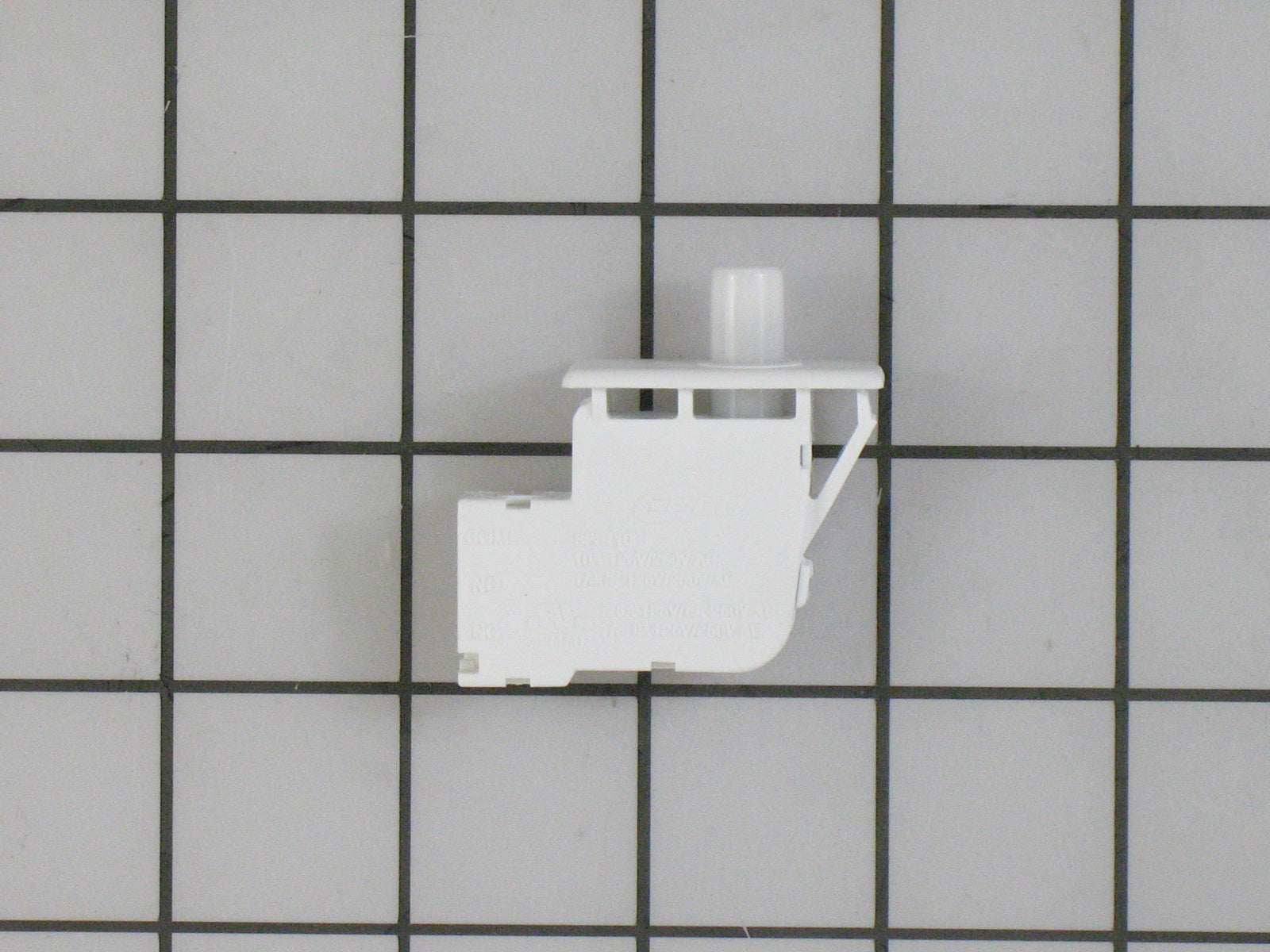 DC64-00828B Samsung Dryer Door Switch - Appliance Parts Canada